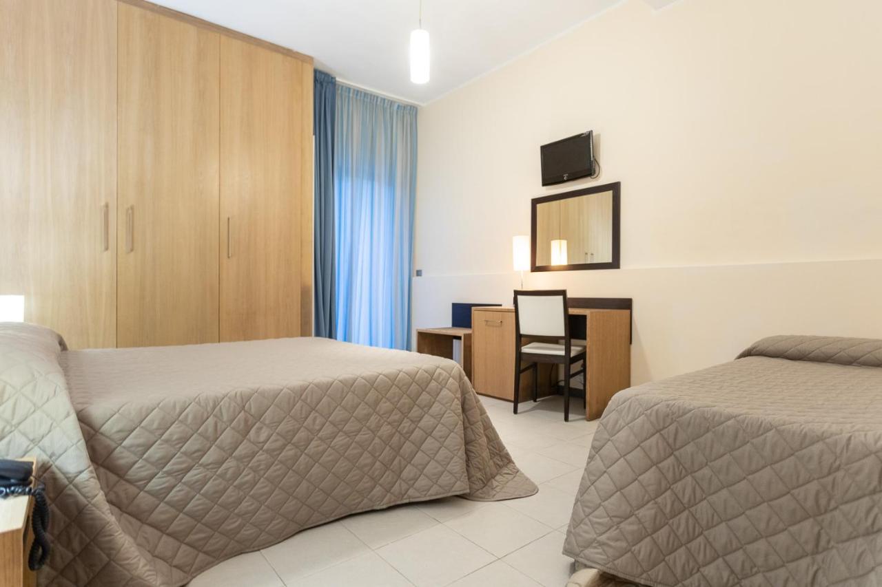 Club Azzurro Hotel & Resort Porto Cesareo Dış mekan fotoğraf