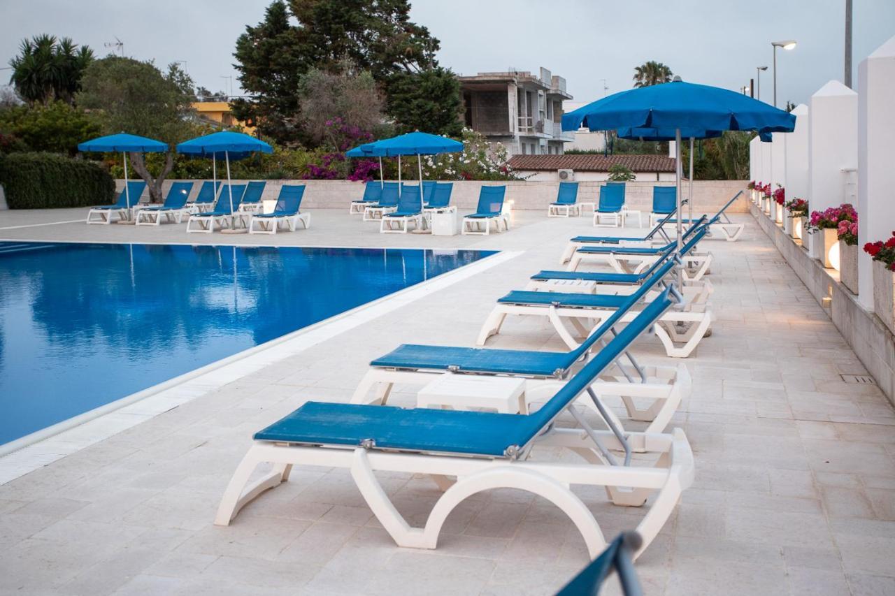 Club Azzurro Hotel & Resort Porto Cesareo Dış mekan fotoğraf