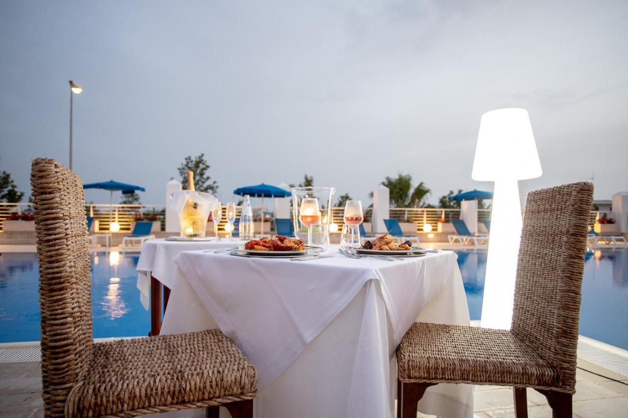Club Azzurro Hotel & Resort Porto Cesareo Dış mekan fotoğraf