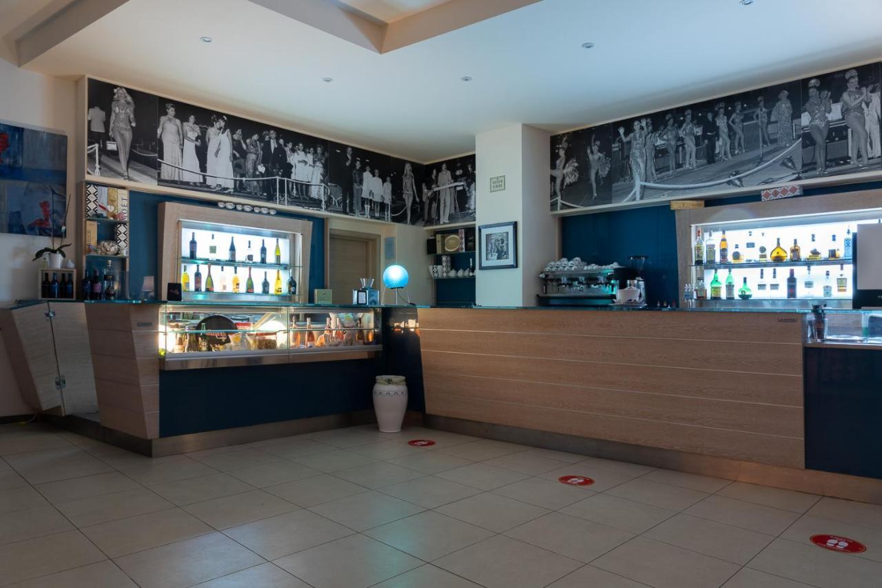 Club Azzurro Hotel & Resort Porto Cesareo Dış mekan fotoğraf